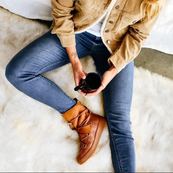 Warm Winter Snow Booties - Picture 2 of 3